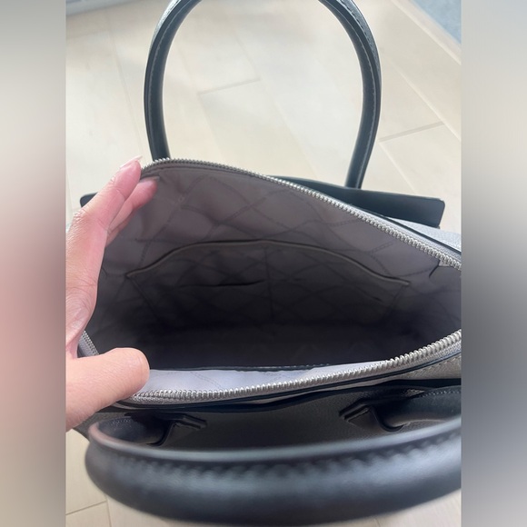 Michael Kors Mercer Medium satchel - Picture 8 of 9